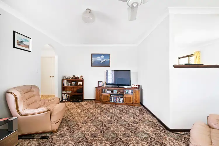 Seventh view of Homely house listing, 6 Dundee Way, Camillo WA 6111