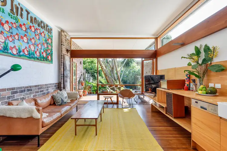 33 Woodland Street, Marrickville NSW 2204