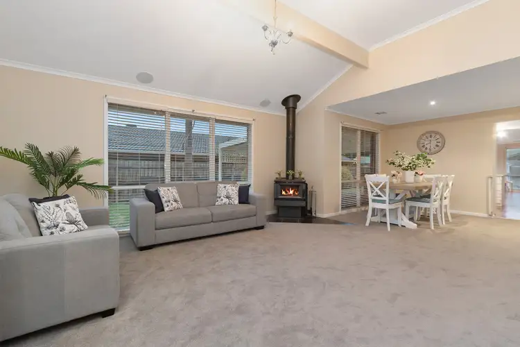Fifth view of Homely house listing, 9 Munday Court, Skye VIC 3977