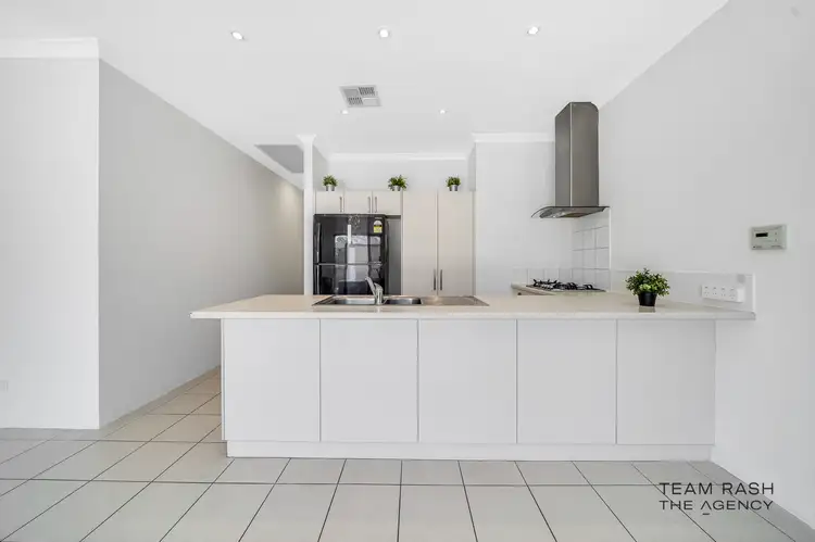 6 Cheyne Way, Caversham WA 6055