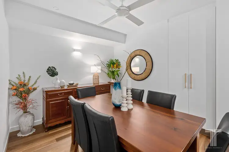 Fifth view of Homely apartment listing, 5/10 Bay Terrace, Wynnum QLD 4178