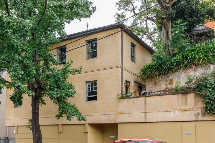 Third view of Homely apartment listing, 2/1 Thomson Street, Darlinghurst NSW 2010