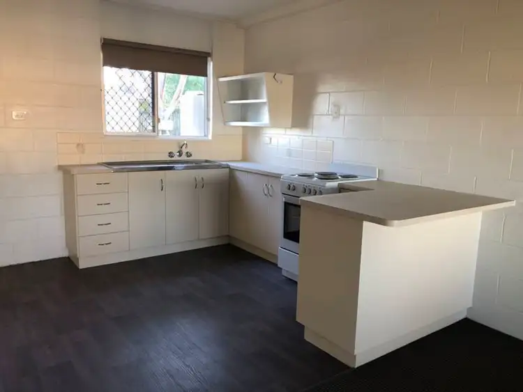 Sixth view of Homely unit listing, 2/26 Hetherington Street, West Gladstone QLD 4680