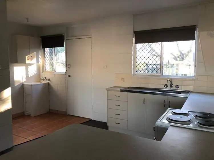 Seventh view of Homely unit listing, 2/26 Hetherington Street, West Gladstone QLD 4680