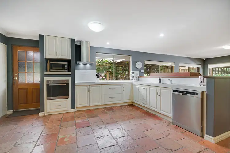 73 Holden Road, Roleystone WA 6111