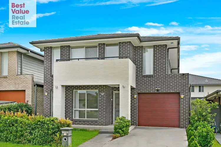 12 Holly Crescent, Jordan Springs NSW 2747