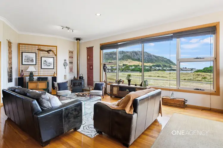 19 Marine Esplanade, Stanley TAS 7331