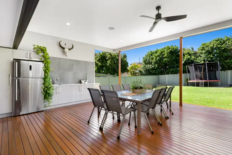 27 Flockton Street, Stafford Heights QLD 4053