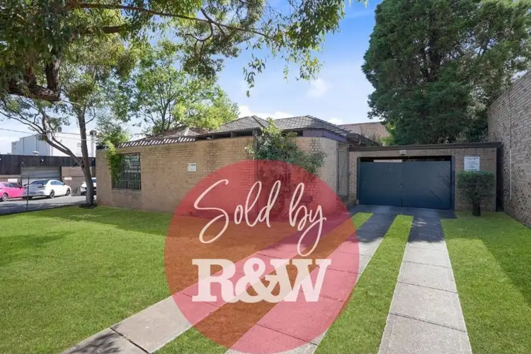 4 Warby Street, Campbelltown NSW 2560