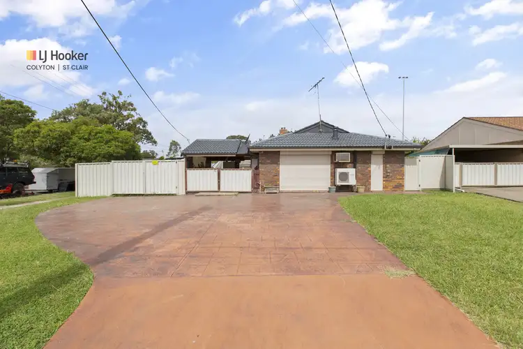 2 Woodland Avenue, Oxley Park NSW 2760