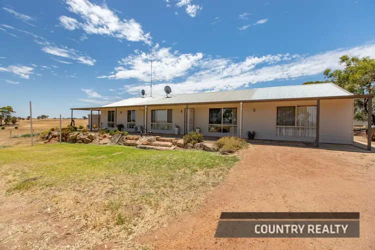 165 Peacock Road, Northam WA 6401