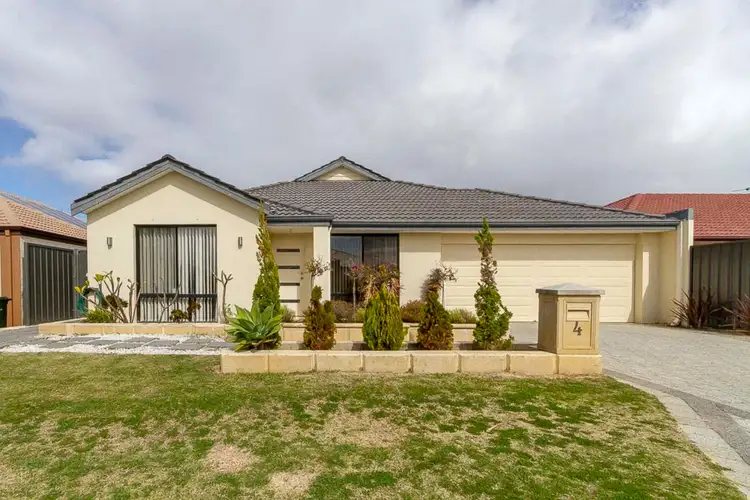 4 Varley Crest, Landsdale WA 6065