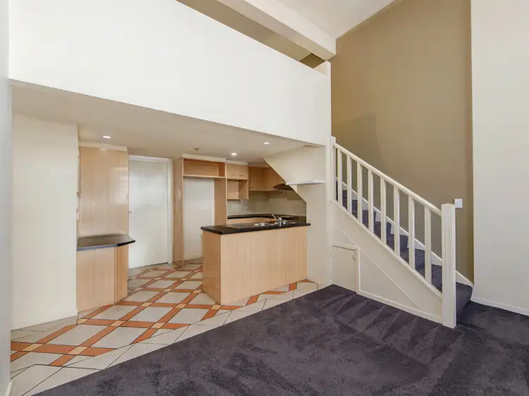 Third view of Homely apartment listing, 2/189 Leichhardt Street, Spring Hill QLD 4000