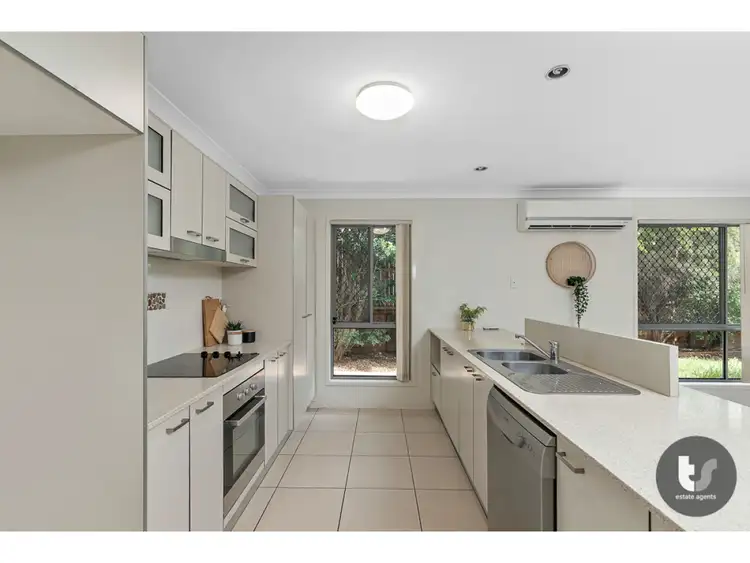 Sixth view of Homely house listing, 3 Whitsunday Place, Redland Bay QLD 4165
