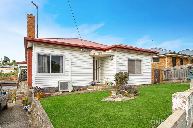 9 Lyons Street, Hillcrest TAS 7320