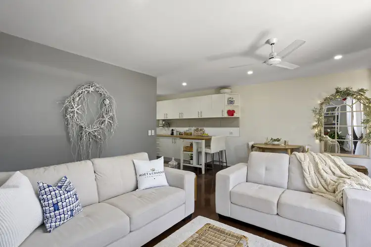 4/127 Sunshine Boulevard, Mermaid Waters QLD 4218