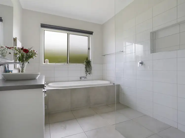 Fourth view of Homely house listing, 3 Haywood Court, Warrnambool VIC 3280