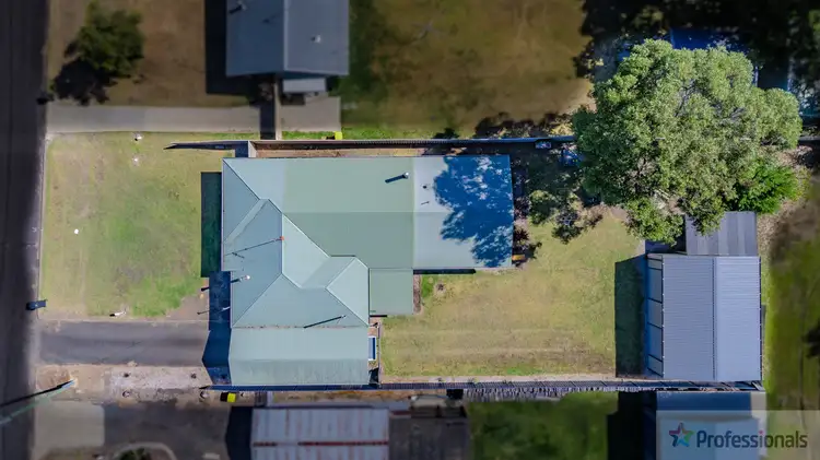 Second view of Homely house listing, 8 Guilfoyle Street, Manjimup WA 6258