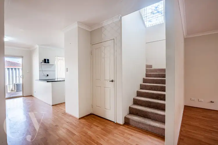 1/258 Flinders Street, Nollamara WA 6061