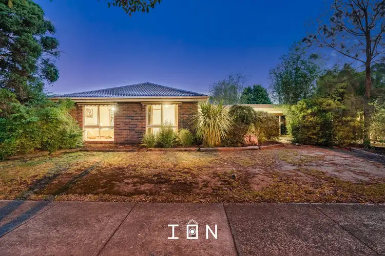 99 Endeavour Drive, Cranbourne North VIC 3977