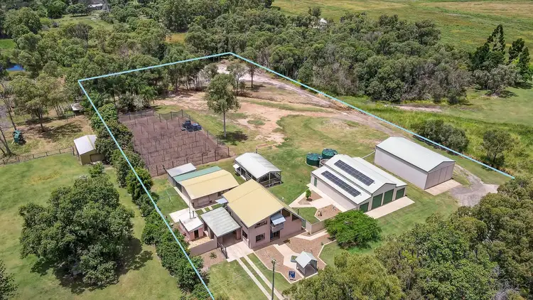 32 Double D Drive, Branyan QLD 4670