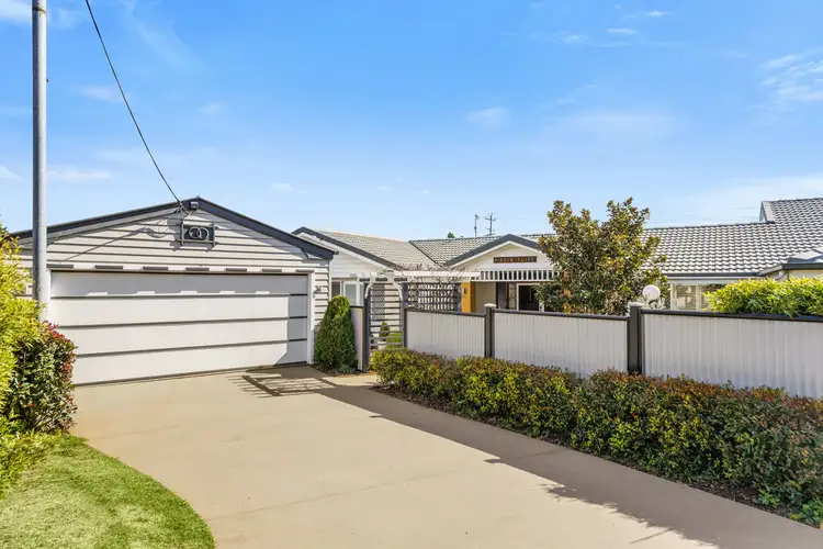 Main view of Homely unit listing, 2/15 Risdon Street, Newtown QLD 4350