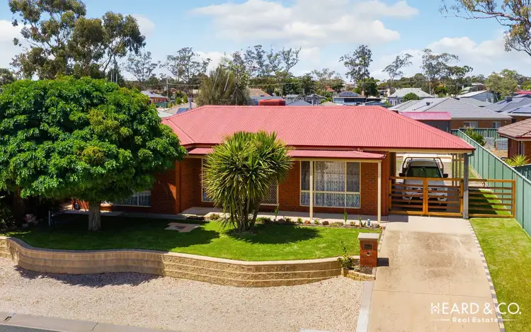 26 Elvey Drive, Kangaroo Flat VIC 3555