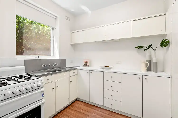 Third view of Homely apartment listing, 3/140 Riversdale Road, Hawthorn VIC 3122