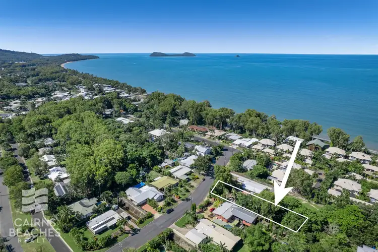 10 Undine Street, Clifton Beach QLD 4879