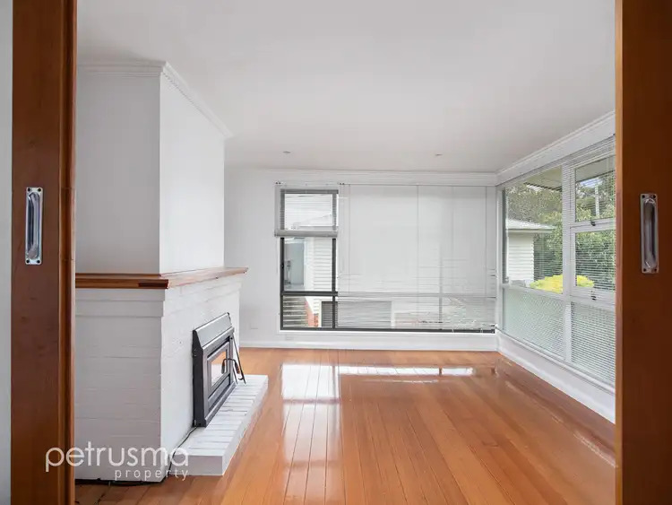 Fourth view of Homely villa listing, 1/106 Gordons Hill Road, Lindisfarne TAS 7015