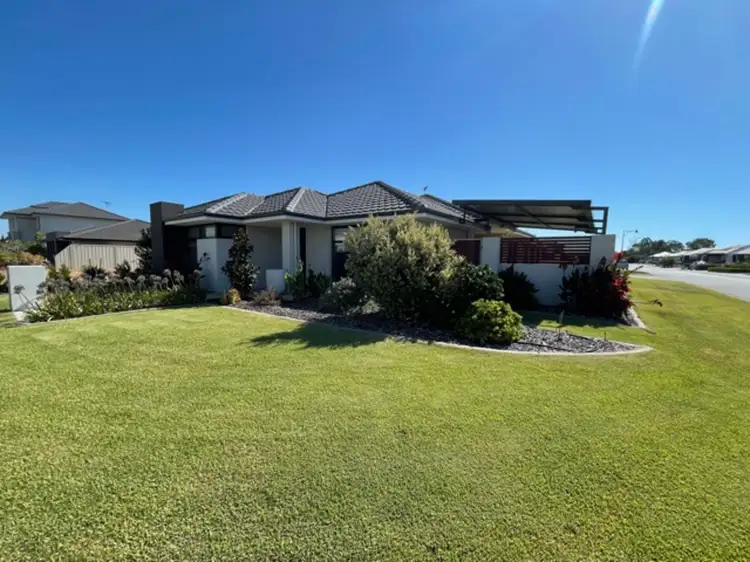 Second view of Homely house listing, 29 Syndicate Link, Lake Coogee WA 6166