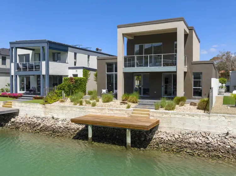 12 Clipper Quay, Safety Beach VIC 3936