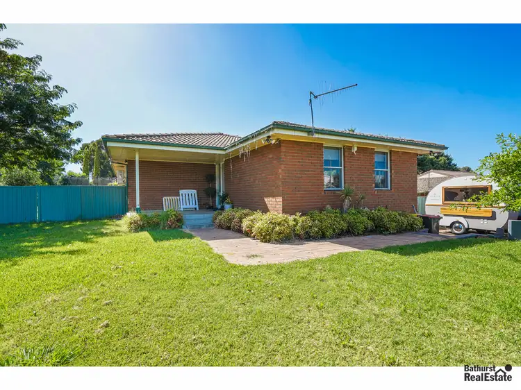 7 Hawkins Street, West Bathurst NSW 2795
