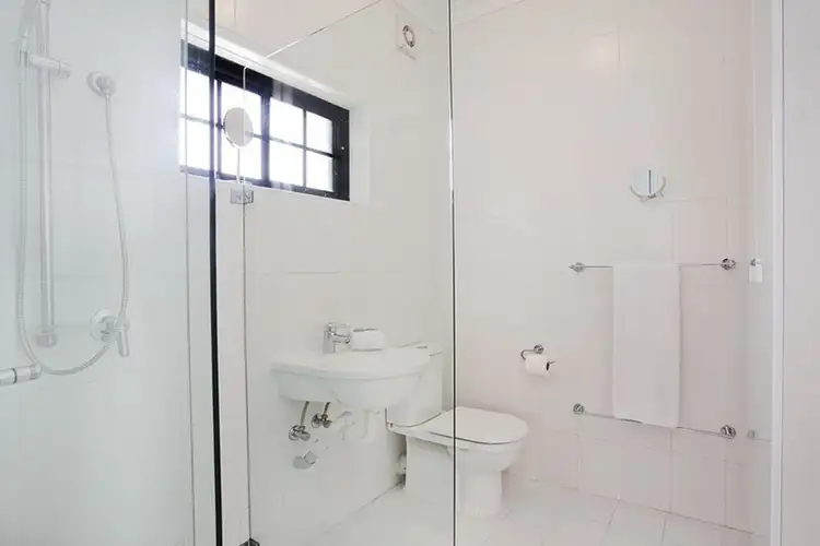 Fifth view of Homely apartment listing, 9/29 East Crescent Street, Mcmahons Point NSW 2060