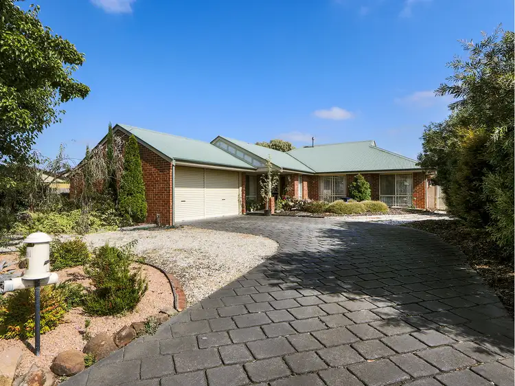 8 Stafford Drive, Sale VIC 3850