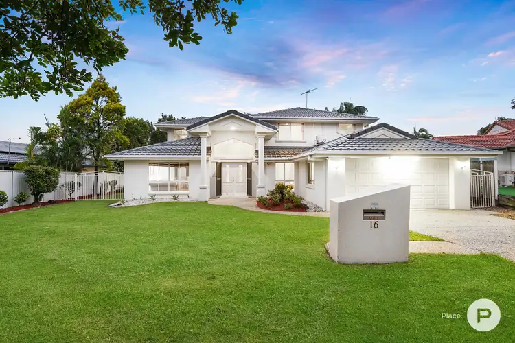 16 Michigan Crescent, Parkinson QLD 4115