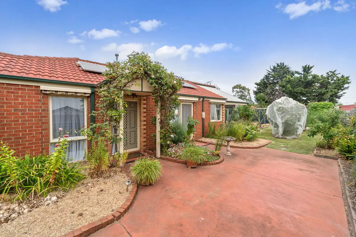Main view of Homely house listing, 19 Woodvale Drive, Carrum Downs VIC 3201
