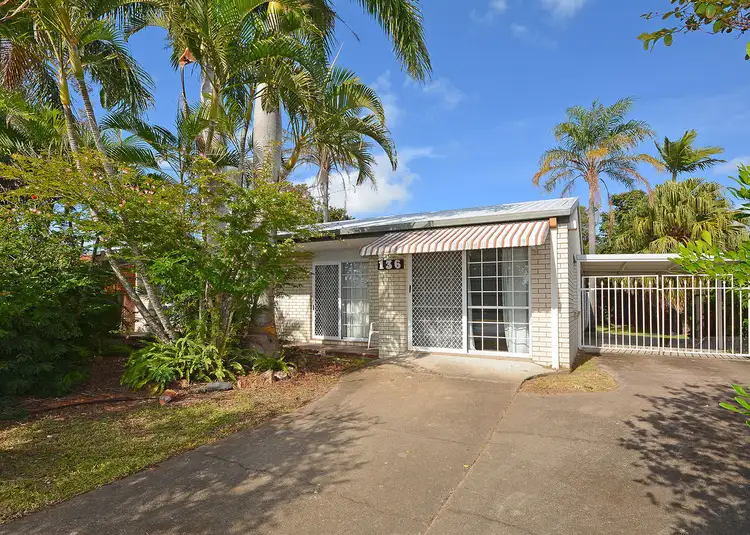 136 Hammond Street, Urangan QLD 4655