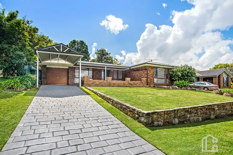 4 Tallowood Gardens, Blaxland NSW 2774