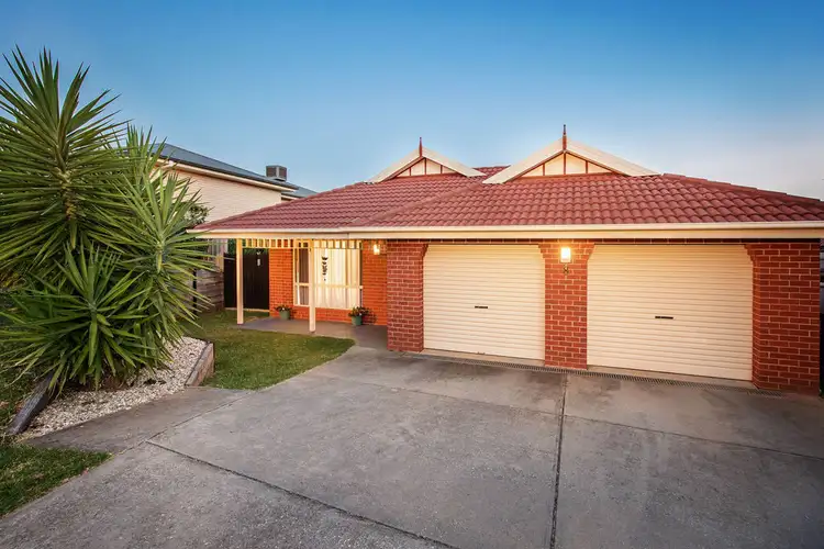 Second view of Homely house listing, 8 Berkeley Close, Wodonga VIC 3690
