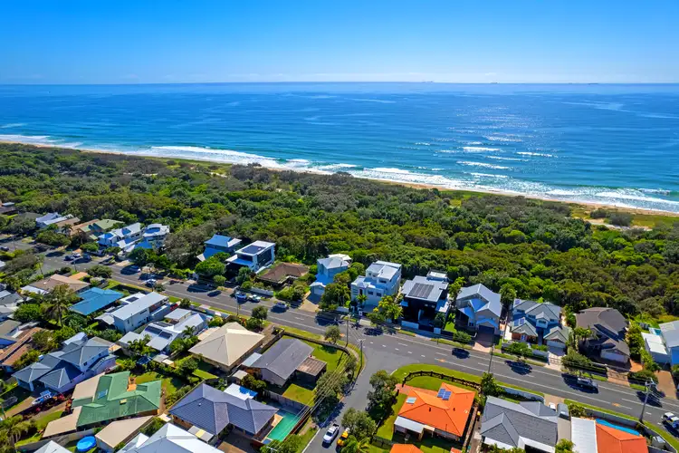 1 Napalle Street, Warana QLD 4575