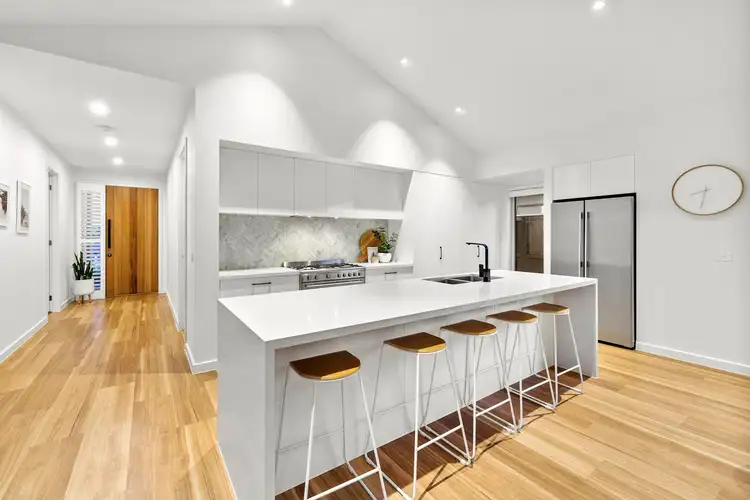 34 Rosser Boulevard, Torquay VIC 3228
