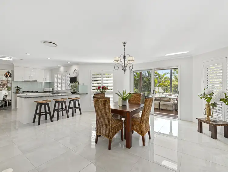 Sixth view of Homely house listing, 8 Quetta Close, Carindale QLD 4152