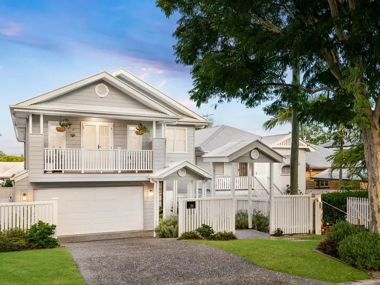 56 Raven Street, Camp Hill QLD 4152