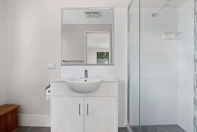 Fifth view of Homely unit listing, 1/86 Anzac Avenue, Newtown QLD 4350