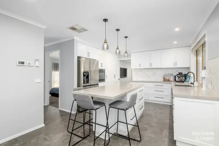 Second view of Homely house listing, 5 Drysdale Court, Shepparton VIC 3630