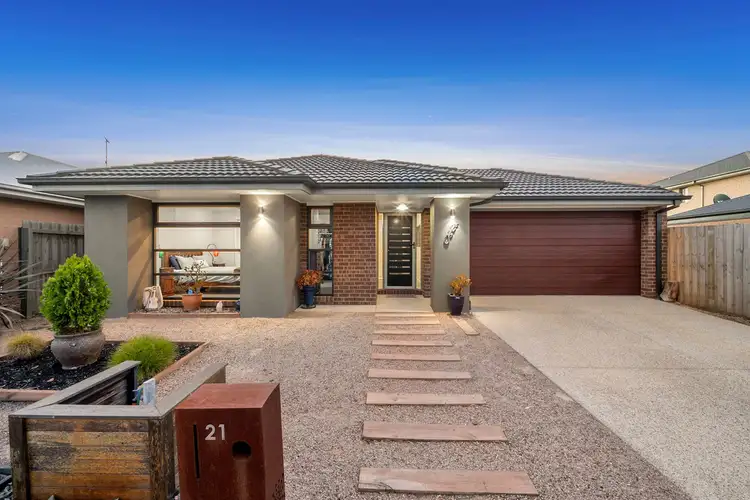 21 Neville Drive, Armstrong Creek VIC 3217