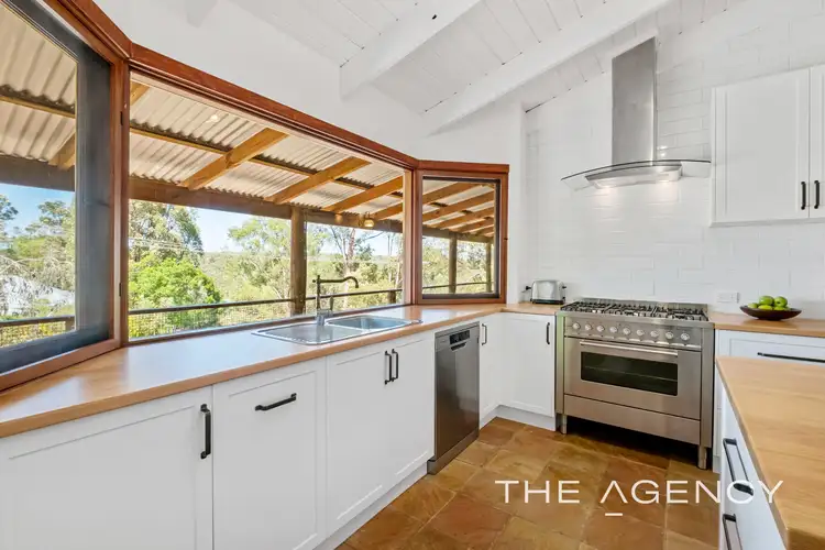 11 Rainsford Way, Parkerville WA 6081