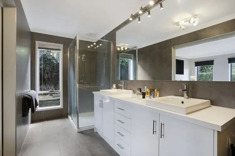 Fifth view of Homely house listing, 7 Wendy Place, Warrnambool VIC 3280