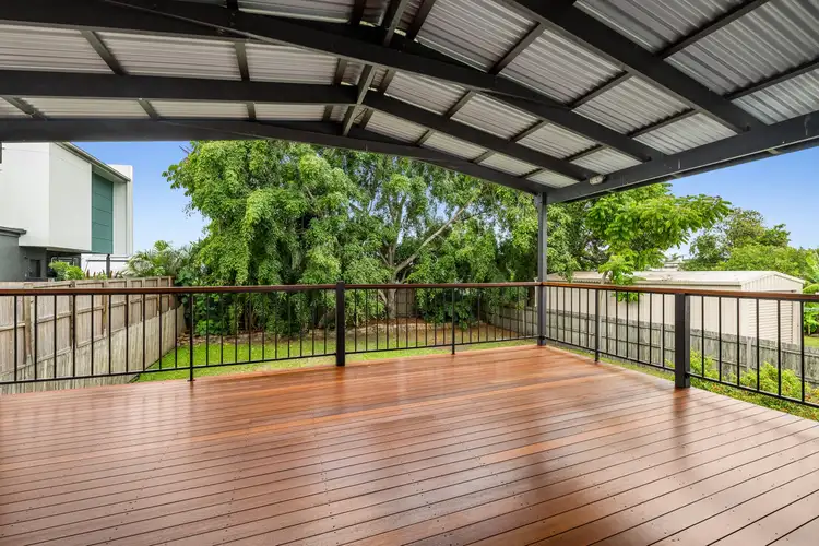 37 Broadwater Avenue, Maroochydore QLD 4558